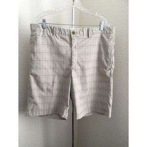 Greg Norman flat front golf Shorts Khaki plaid Men's Sz 36